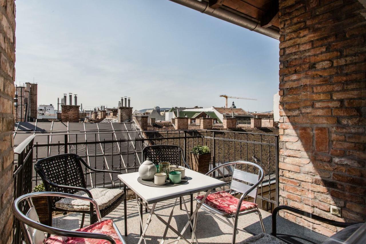 Terrace Apartment Sky Lounge บูดาเปสต์ ภายนอก รูปภาพ